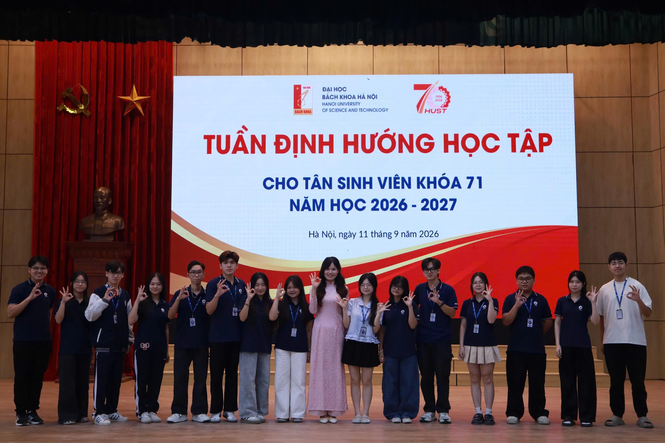 Đội ngũ kỹ thuật sự kiện CLB o365 tại hội trường