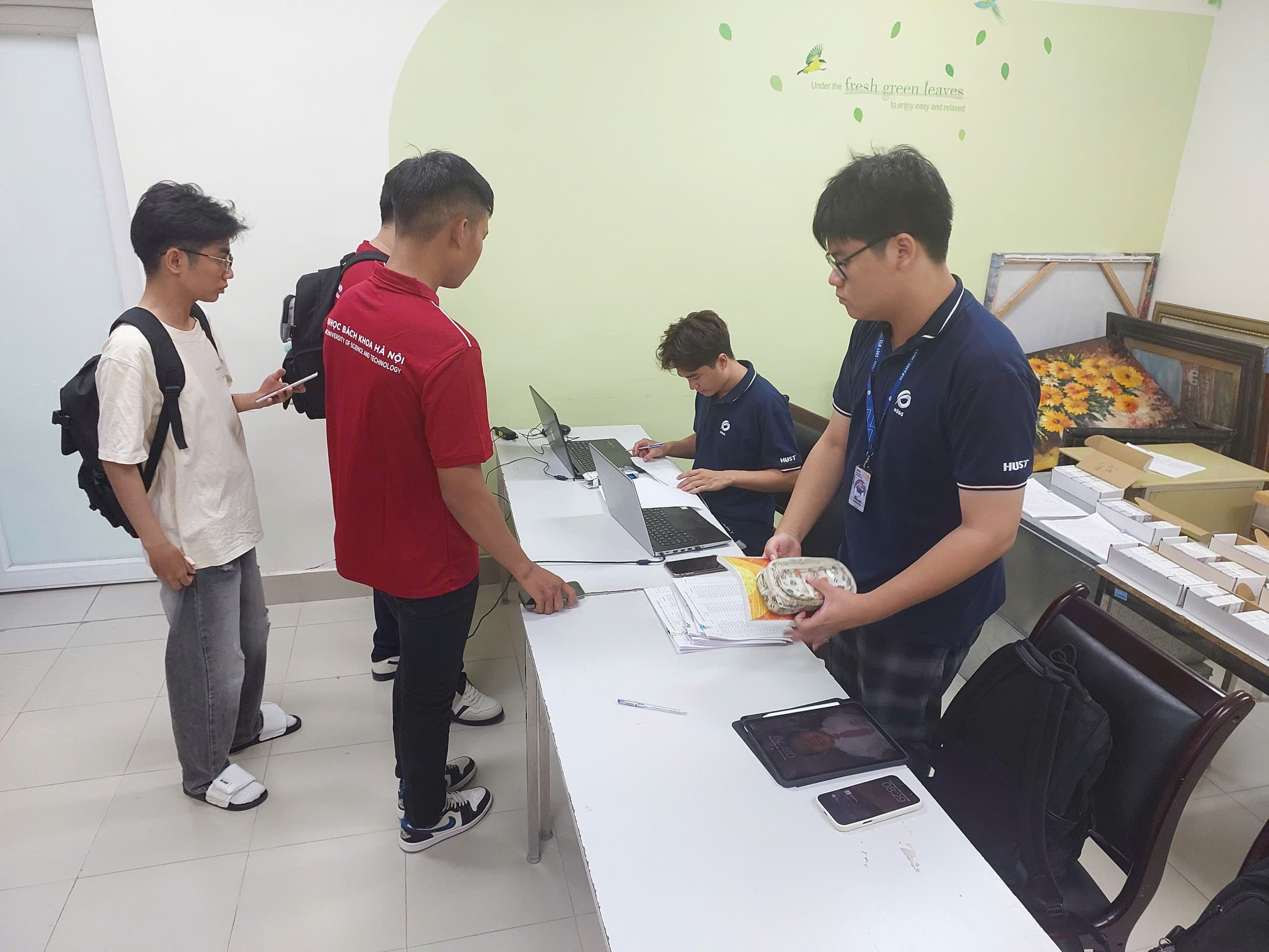 Trạm hỗ trợ sinh viên Office 365 tại HUST