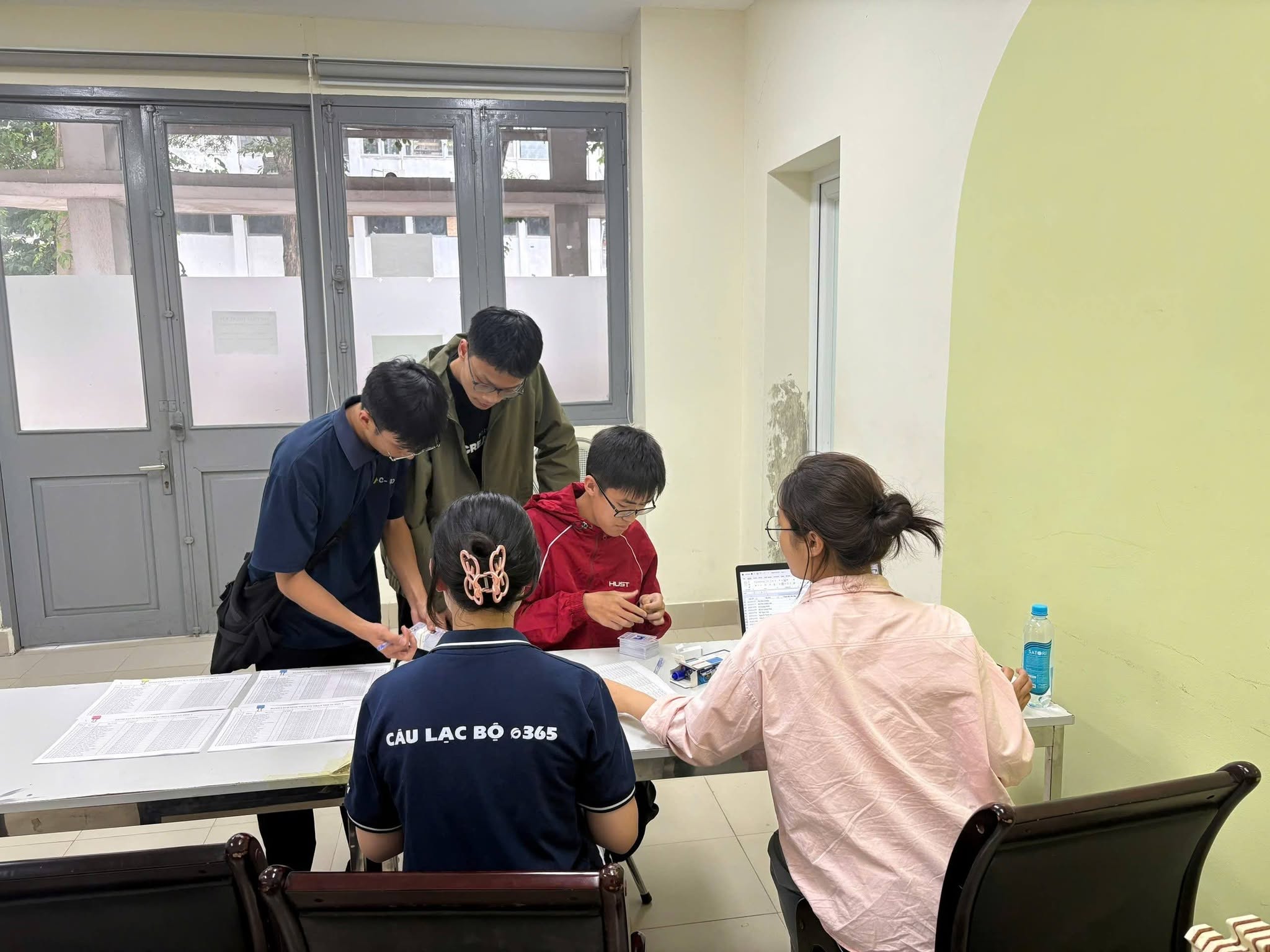Khoảnh khắc CLB o365-HUST 11